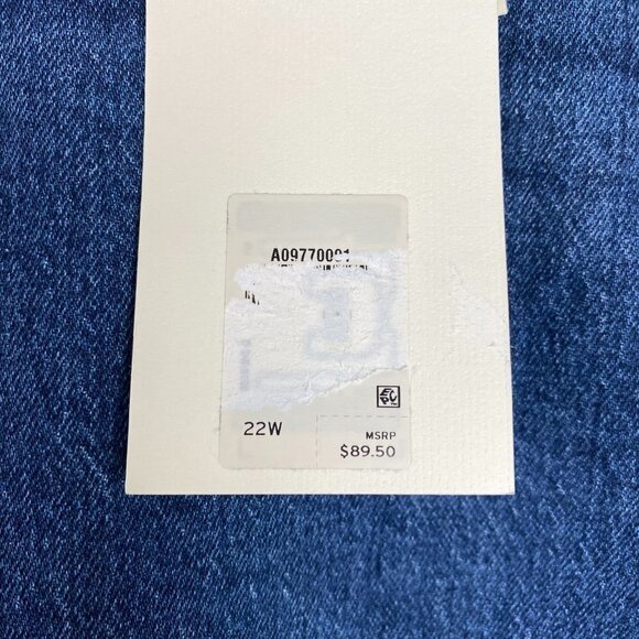 Levi's Premium Wedgie Straight Jeans Button Fly High‎ Rise NWT Women's Size 22W - Picture 10 of 12